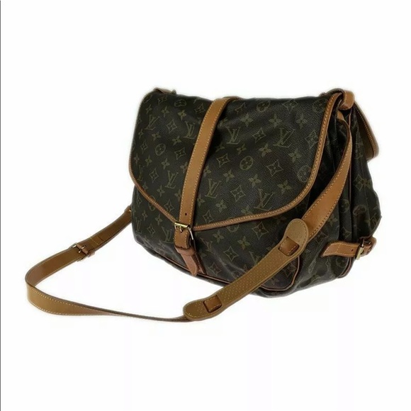 ā„ļøBeautiful ā„ļøAuth LV Samuer 35 Crossbody - Picture 6 of 8